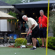 members-putting1.jpg